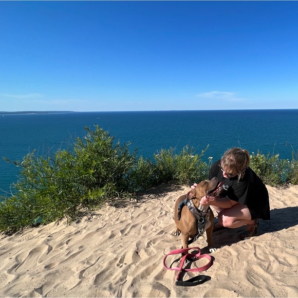 Meet Sarah!! ๐ค - Picture 1 of 6